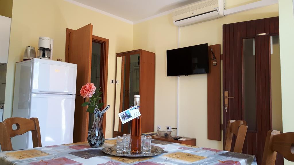 Apartment Krizanovic マリンスカ エクステリア 写真